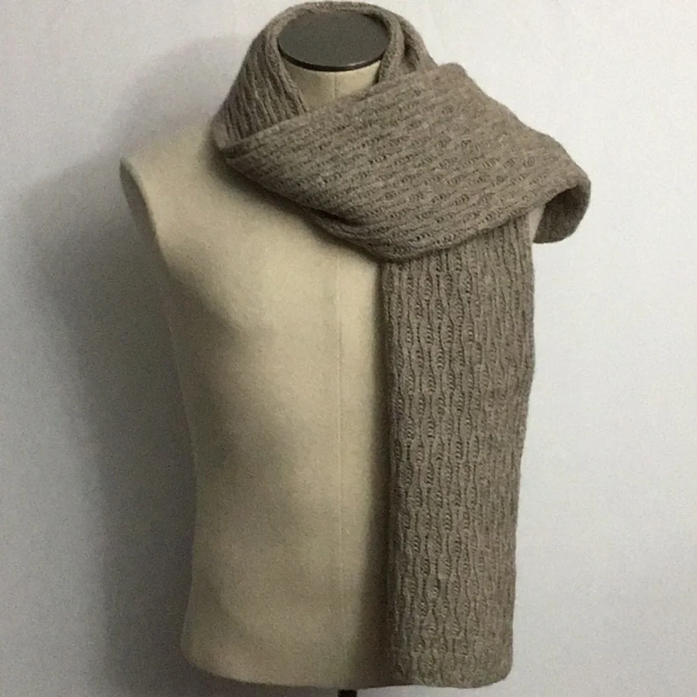 NWOT Zanone Yak and Wool Scarf Oatmeal Beige